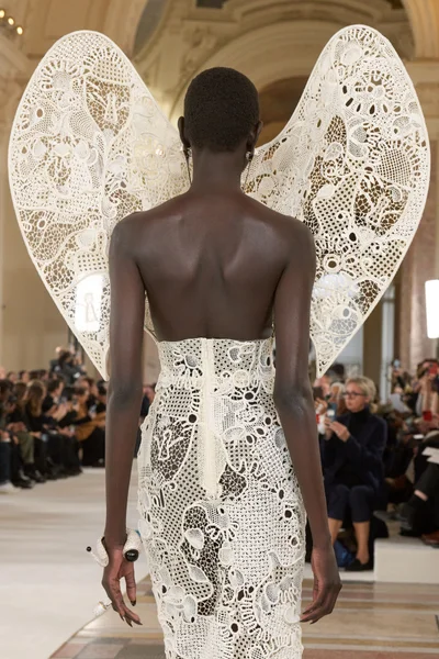 Look 39